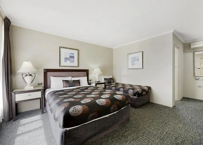 Comfort Inn On Raglan