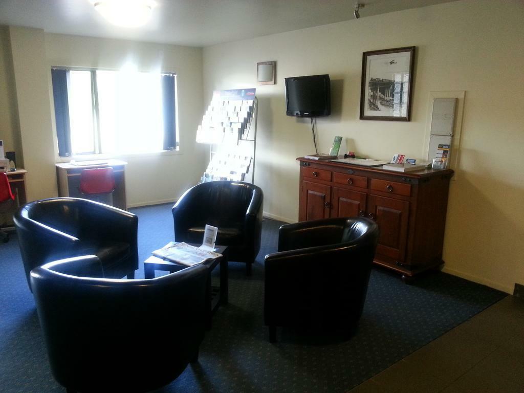 Comfort On Raglan Warrnambool